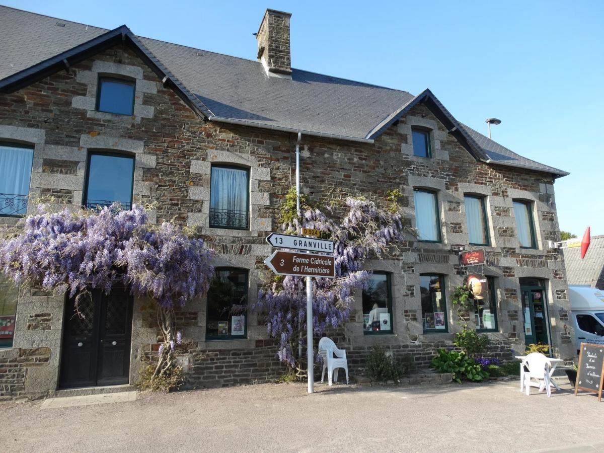 Saint-Sauveur-la-PommerayeLe Relais住宿加早餐旅馆 外观 照片